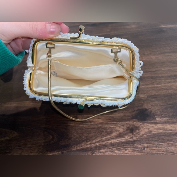 Vintage Handmade Beaded Clutch (Handmade in Hong Kong) - Picture 6 of 7